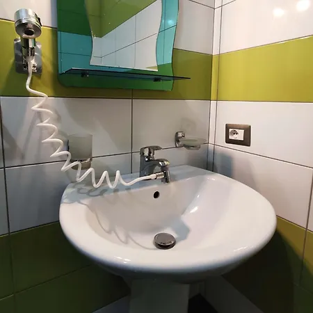 Sunny Side Albania דירה *