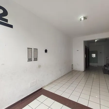 Sunny Side Albania * שקודר