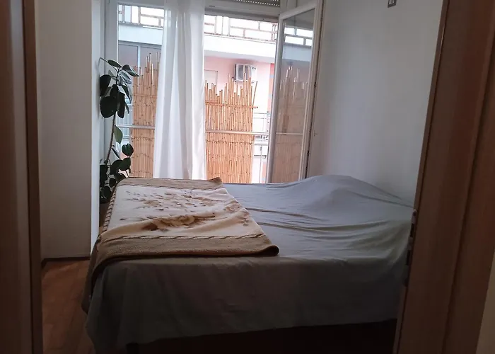 Sunny Side Albania *